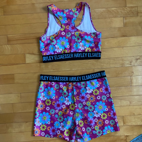 Hayley Elsaesser Flower Power Sports Bra and Shorts size medium - Picture 5 of 7